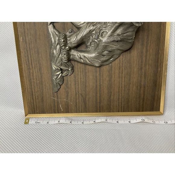 VINTAGE Pewter 3D Mounted Gold Tone Tiger on a fra - Picture 7 of 10
